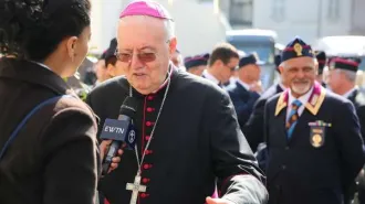 L'Arcivescovo Nosiglia: "Dio è dalla parte di chi lavora"