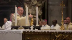 Il Cardinale Pietro Parolin, Segretario di Stato Vaticano, durante la celebrazione di una Messa  / Daniel Ibanez / ACI Group