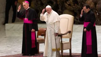 Papa Francesco: "Ogni ingiustizia colpisce anzitutto i più poveri"