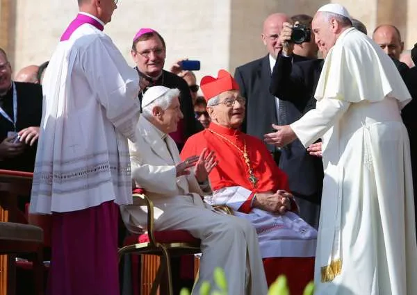 Uno degli incontri tra Papa Francesco e Benedetto XVI |  | Lauren Cater CNA