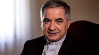 Il Cardinale Becciu: "Fedele al Papa, spero non si lasci manovrare"