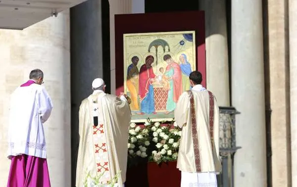 Papa Francesco durante la messa di beatificazione di Papa Paolo VI |  | Lauren Cater CNA