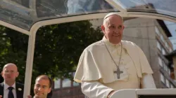 Papa Francesco durante il viaggio a Sarajevo / Andreas Dueren / CNA 