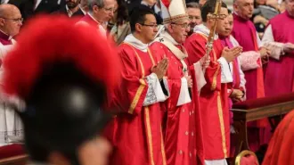 Istituti di vita consacrata diocesani, il Papa cambia la norma