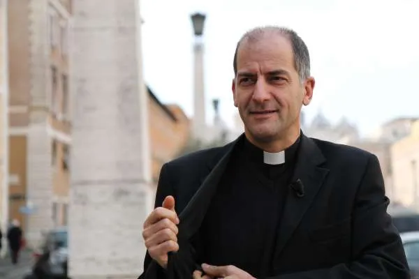 Monsignor Dal Toso, Segretario del Pontificio Consiglio Cor Unum |  | Bohumil Petrik CNA