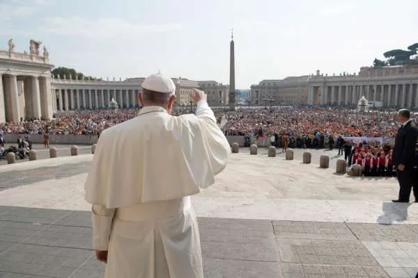 Papa Francesco ad un'Udienza |  | L'Osservatore Romano foto 