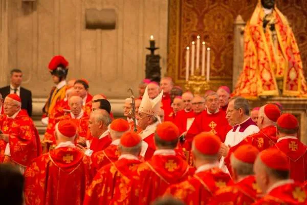 Papa Francesco e i Cardinali |  |  Bohumil Petrik/CNA