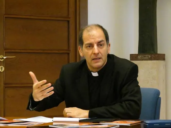 L'Arcivescovo Dal Toso, Segretario della Congregazione per l'Evangelizzazione dei Popoli |  | Alan Holdren CNA