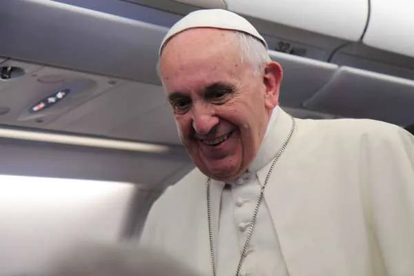 Papa Francesco a bordo di un volo papale |  | Martha Calderon CNA
