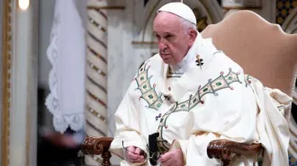Papa Francesco: "Costruire un mondo più giusto e fraterno"