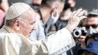 Papa Francesco: "Superare lo stigma con cui è stata spesso marchiata la malattia mentale"
