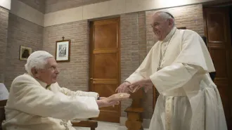 Papa Francesco ha incontrato Benedetto XVI per l'imminente compleanno