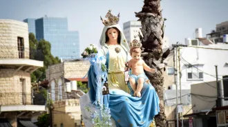 La processione di Nostra Signora del Monte Carmelo ad Haifa 