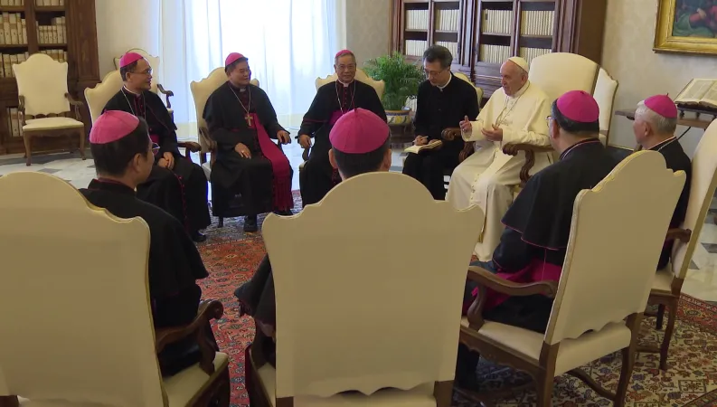 Papa Francesco e i vescovi di Taiwan | Papa Francesco durante l'incontro con i vescovi di Taiwan, 14 gennaio 2018 | Vatican Media / ACI Group