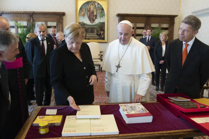 Il Papa e Angela Merkel |  | Vatican Media
