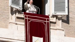 Papa Francesco durante una passata preghiera dell'Angelus / Vatican Media / ACI Group