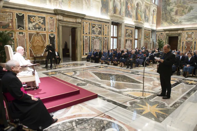 Papa Francesco, Sala Clementina | Papa Francesco incontra la Famiglia Paolina, Sala Clementina, Palazzo Apostolico Vaticano, 25 novembre 2021 | Vatican Media / ACI Group