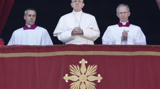 Papa Francesco all'Urbi et Orbi, “Nei bambini del mondo in conflitto rivediamo Gesù”