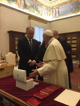 Papa Francesco e il presidente Kiska | Papa Francesco e il presidente slovacco Kiska, Palazzo Apostolico Vaticano, 14 dicembre 2018 | Pool AIGAV