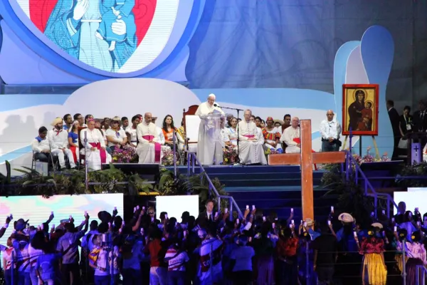 Papa Francesco conclude la Via Crucis della GMG di Panama 2019 / Jonah McKeown 