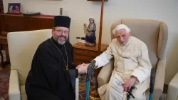 Il Papa emerito Benedetto XVI con Sua Beatitudine Sviatoslav Shevchuk nel Monastero Mater Ecclesiae, 26 febbraio 2019 / su gentile concessione