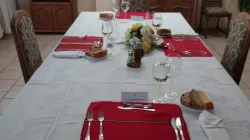 La tavola dove Papa Francesco ha mangiato nel convento delle Missionarie Francescane del Sacro Cuore a Rakovsky / AG / ACI Group