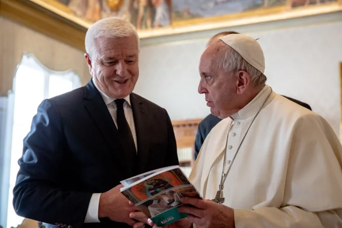 Il primo ministro Markovic con Papa Francesco, Palazzo Apostolico Vaticano, 14 dicembre 2019  | © EWTN-CNA Photo/Daniel Ibáñez/Vatican Pool