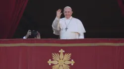 Papa Francesco durante la benedizione Urbi et Orbi del Natale 2019 / Daniel Ibanez / ACI Stampa
