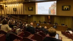 Il panel della presentazione dell'enciclica Fratelli Tutti, Aula Nuova del Sinodo, 4 ottobre 2020  / Daniel Ibanez / ACI Group