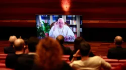 Il videomessaggio di Papa Francesco divulgato alla Lateranense, durante la presentazione del Patto Educativo Globale, PUL, 15 ottobre 2020 / Daniel Ibanez / ACI Group