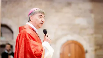 Papa Francesco sceglie un “prete di strada" come arcivescovo di Napoli