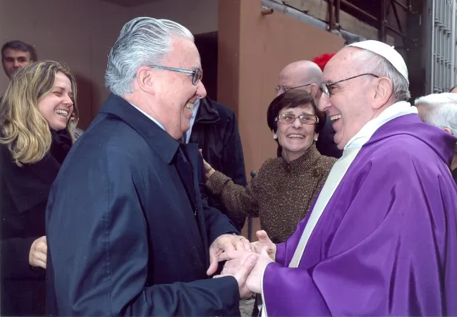 Papa Francesco, Guzman Carriquiry | Guzman Carriquiry, nuovo ambasciatore di Uruguay presso la Santa Sede, e Papa Francesco | Courtesy Photo