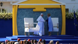 Papa Francesco, la Slovacchia sia “messaggio di pace nel cuore dell’Europa”