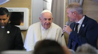 Papa Francesco è arrivato in Kazakhstan. “Sono pronto ad andare in Cina”