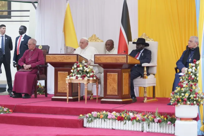 Papa Francesco durante l'incontro con le autorità e il corpo diplomatico in Sud Sudan, 3 febbraio 2023 | Elias Turk / ACI Group - EWTN