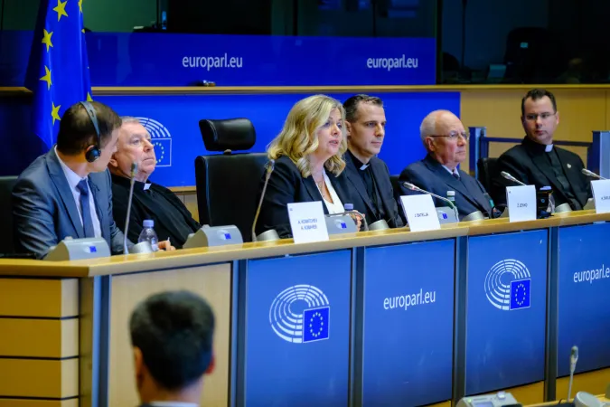 un momento della conferenza su Stepinac al Parlamento Europeo, tenutasi il 22 marzo | IT / GK