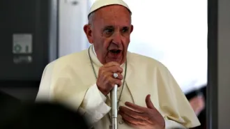 Nuova “intervista” del Papa. “Trump? Non do giudizi politici”