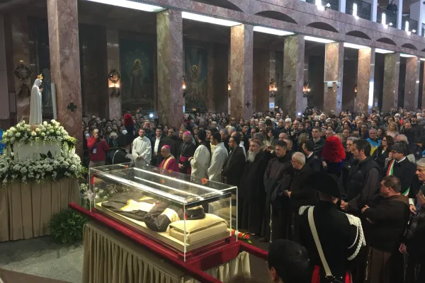 Il ritorno delle reliquie di Padre Pio nella Chiesa di Santa Maria delle Grazie / Teleradio Padre Pio