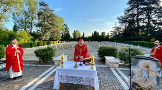 25 aprile, il Cardinale Zuppi ha celebrato la messa al cimitero polacco