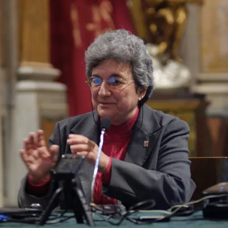 Emanuela Marinelli in un conferenza  |  | FB/  Roman Hontaryk