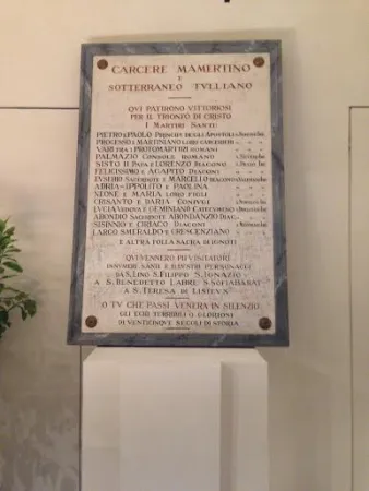Targa di coloro che furono imprigionati nel carcere di San Pietro | | VG/ ACi Stampa