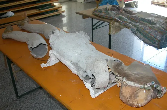 Indagine su "corposanto" |  | MG