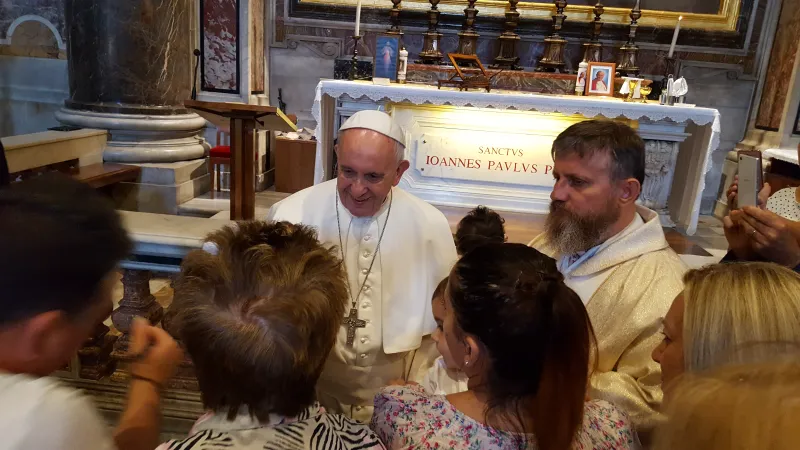 Papa Francesco e don Jarek | | Don Jarek