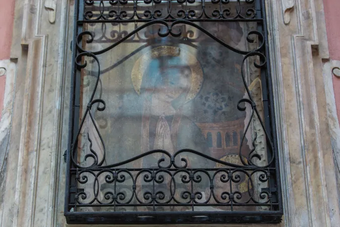 Madonna della Misericordia, Vicolo delle Paste, Rione Colonna | | Daniel Ibanez / ACI Group