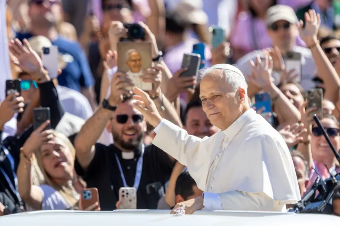 Papa Leone XIV |  | Daniel Ibanez EWTN