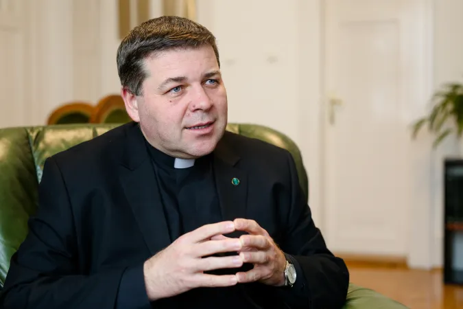 Monsignor Toth | Monsignor Tamás Toth, segretario generale della Conferenza Stampa Ungherese | Merényi Zita (Magyar Kurír) per gentile concessione