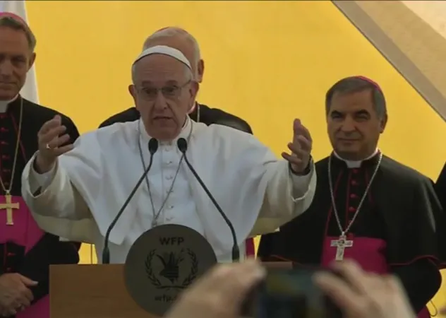 Papa Francesco al PAM | Papa Francesco saluta i dipendenti e i famigliari del PAM, 13 giugno 2016 | CTV