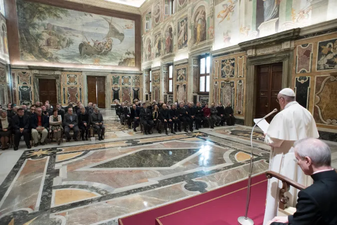 Il Papa riceve i teologi italiani | | OR/ ACI Group