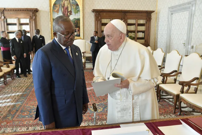 Papa Francesco, Guinea Bissau | Papa Francesco con Umaro Sissoco Embaló, presidente della Guinea Bissau, Palazzo Apostolico Vaticano, 29 gennaio 2024 | Vatican Media / ACI Group