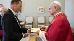 Brian Burch, ambasciatore USA presso la Santa Sede, presenta le credenziali a Leone XIV, 12 settembre 2025 / Vatican Media / ACI Group